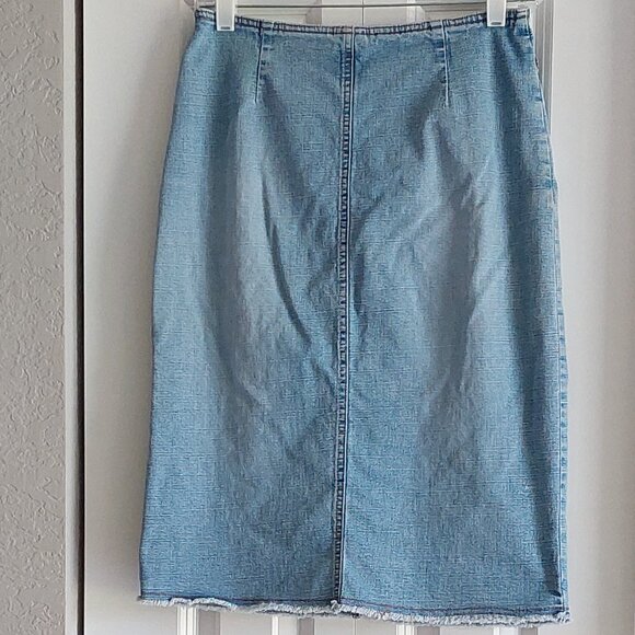 QPD Light Blue Denim Pencil Skirt Junior's Size 1 - Picture 5 of 13